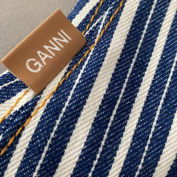 ❌SOLD❌NWOT Ganni Mixed Stripe Dark Indigo Denim Buster Top & Shorts Set💙🤍💙 - Picture 11 of 16